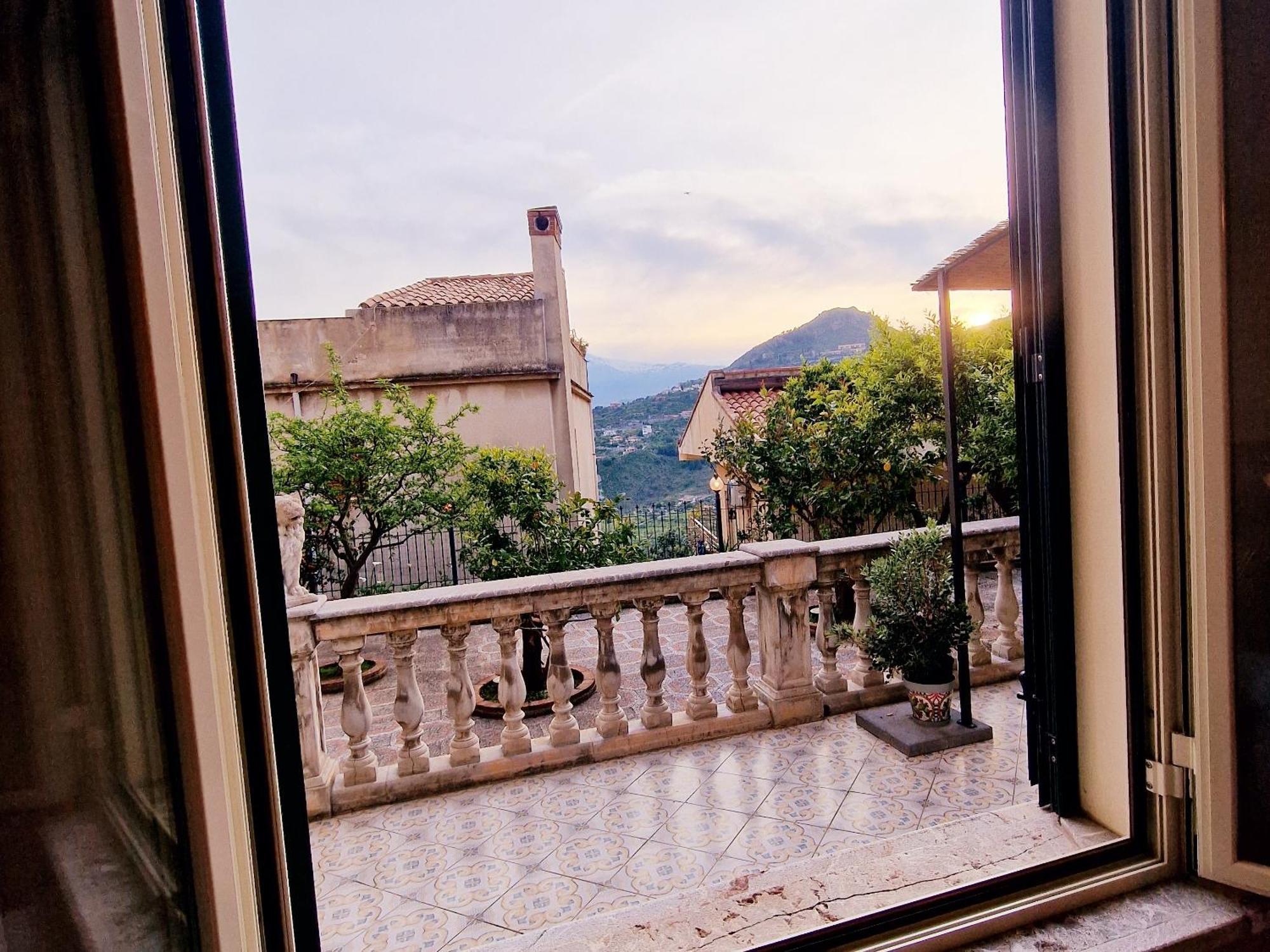 Donna Rosa - Your Home In Taormina Exterior photo